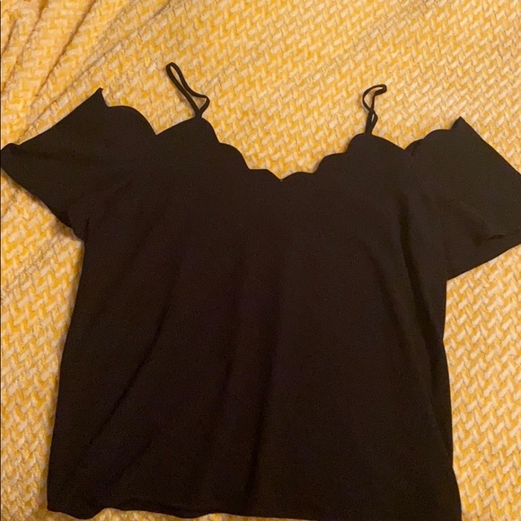 Top - Picture 2 of 3